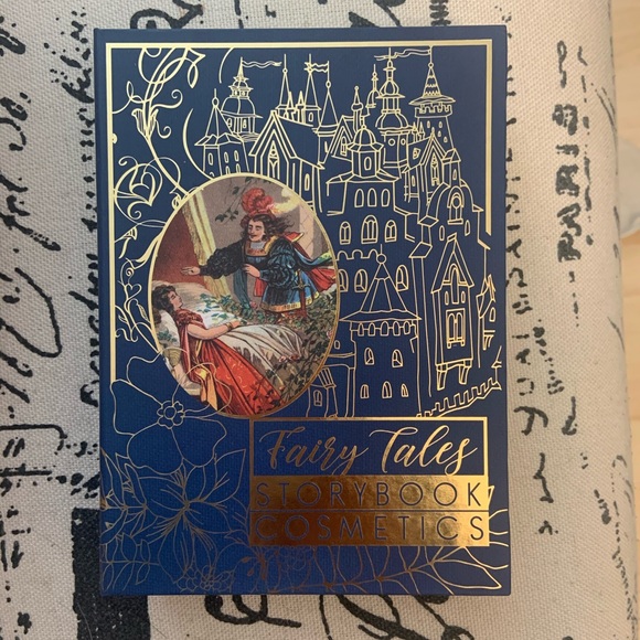 New LITTLE BRIAR ROSE - STORYBOOK PALETTE - Picture 3 of 5